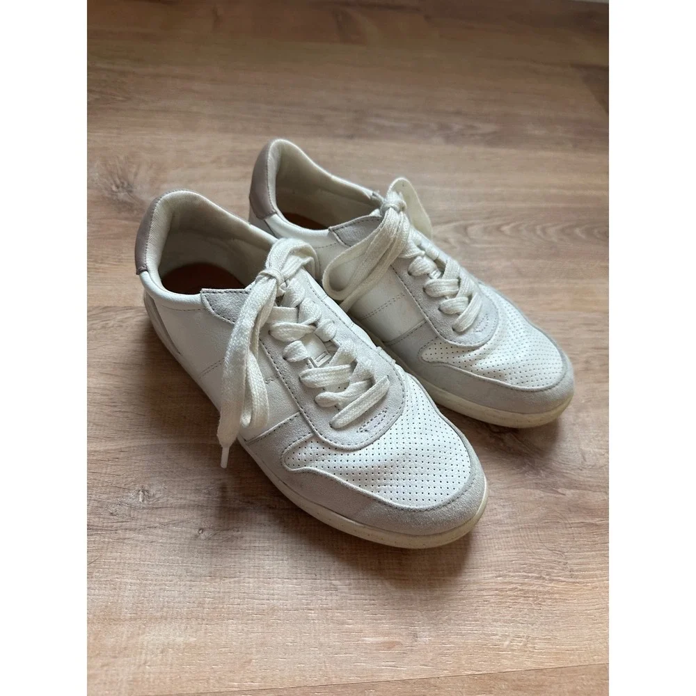 UNIVERSAL THREAD | Women's Off White Cream Casual Fashion Sneakers, Size 5‎